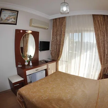 Moneta Butik 3* مرمريس
